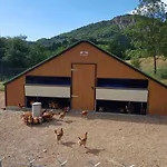 La Ferme De مكان تخييم