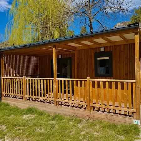 مكان تخييم La Ferme De 3*
