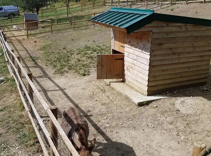 캠핑 라 페르메 드 3* 카스텔란