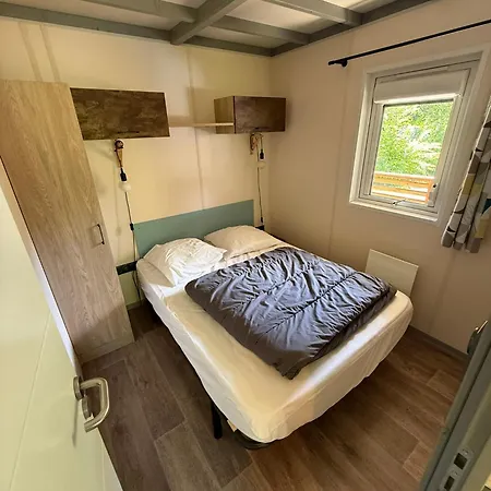La Ferme De مكان تخييم 3*